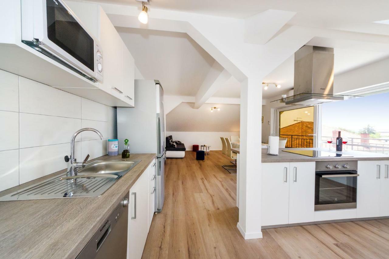 Apartman Iva Zara Екстер'єр фото