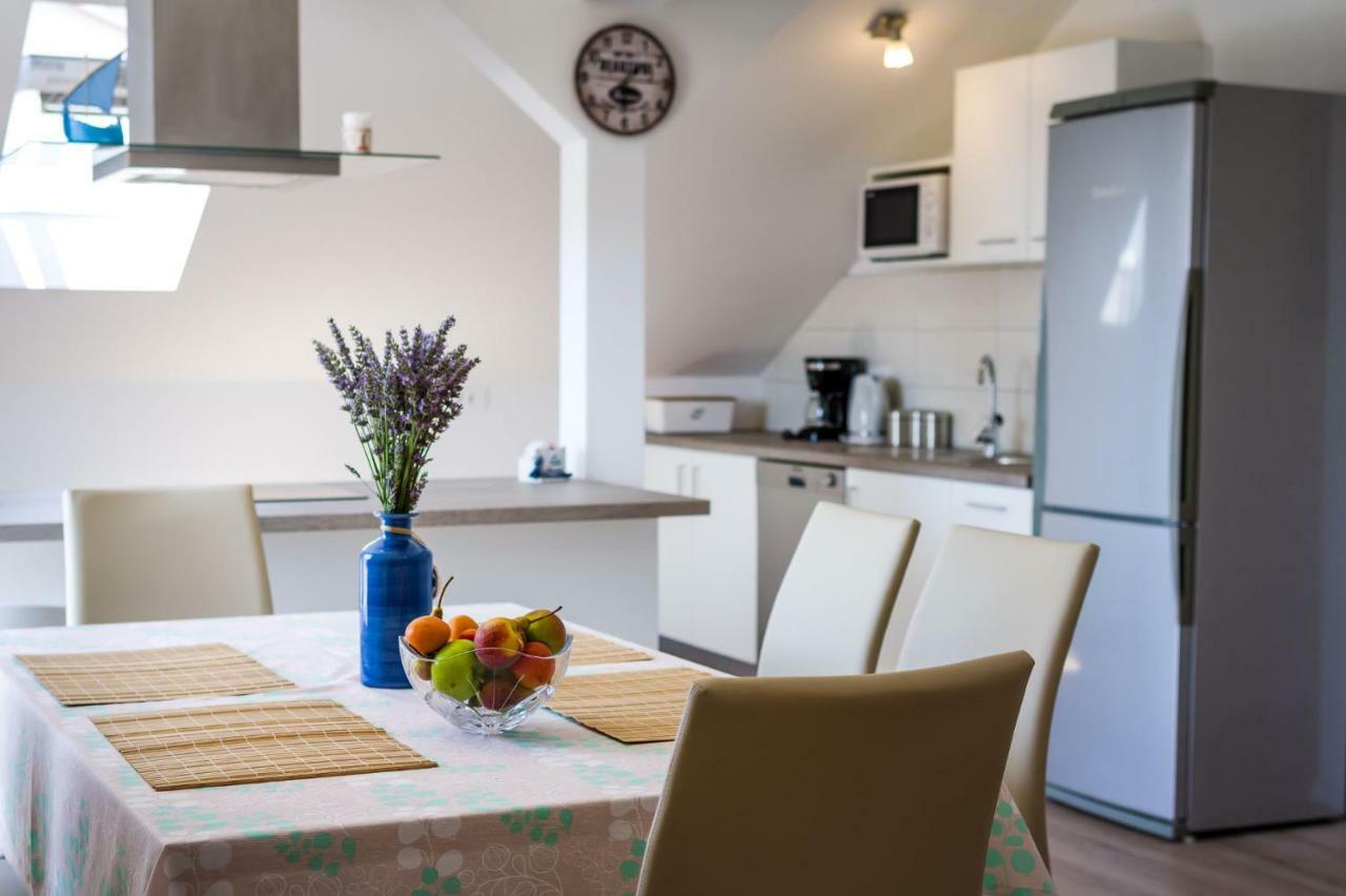 Apartman Iva Zara Екстер'єр фото